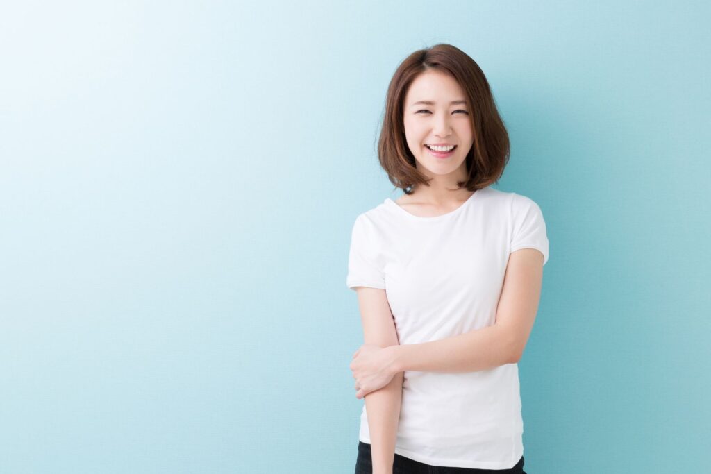 生理前の“止まらない食欲”には理由がある。 PMSとホルモンの科学を知れば、ダイエットはもっとラクになる。